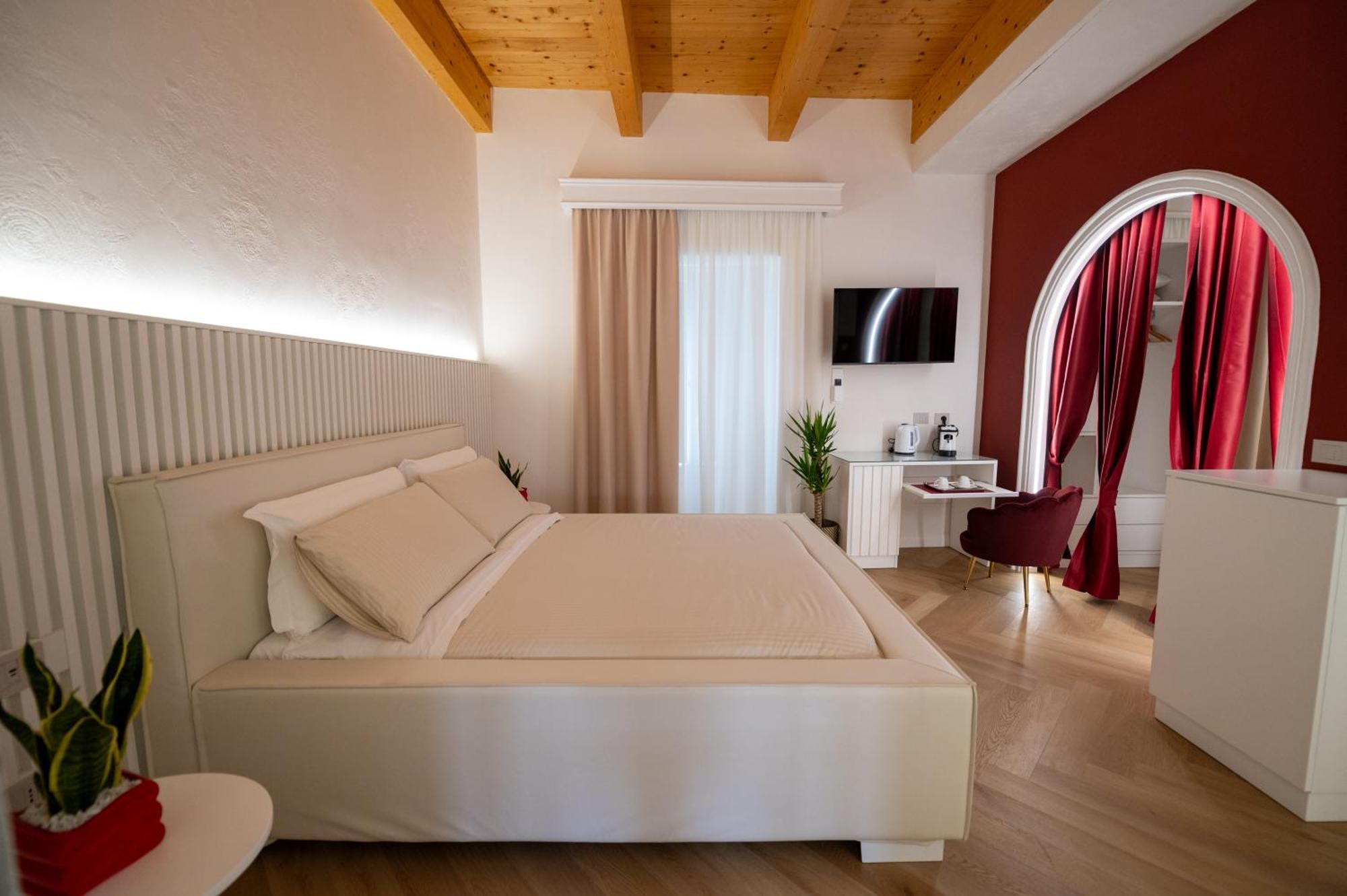 La Divina - Free Parking - Bed and Breakfast Tropea Exteriör bild