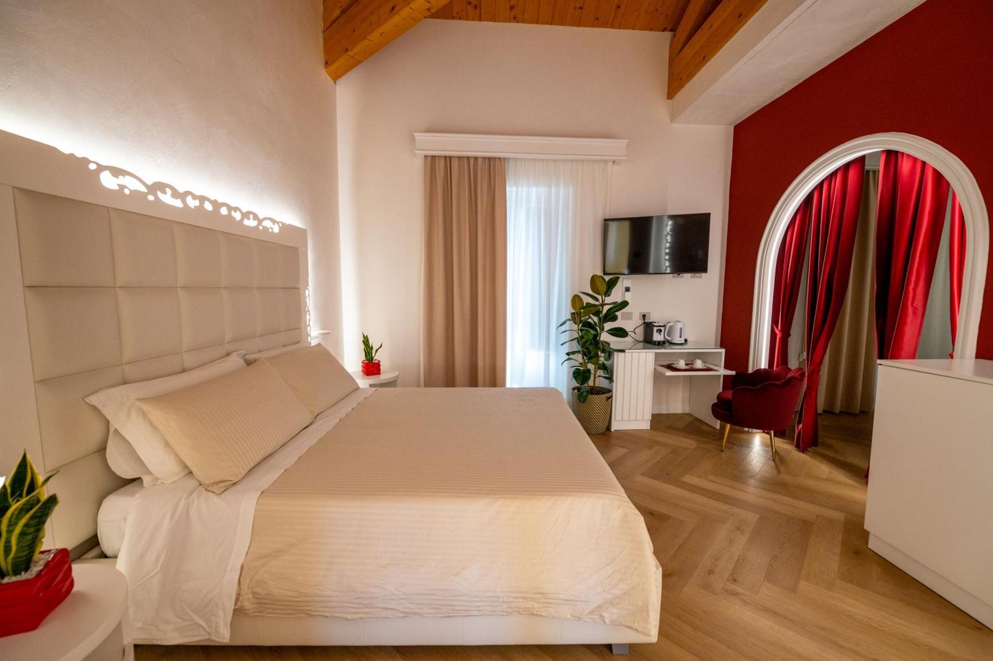La Divina - Free Parking - Bed and Breakfast Tropea Exteriör bild