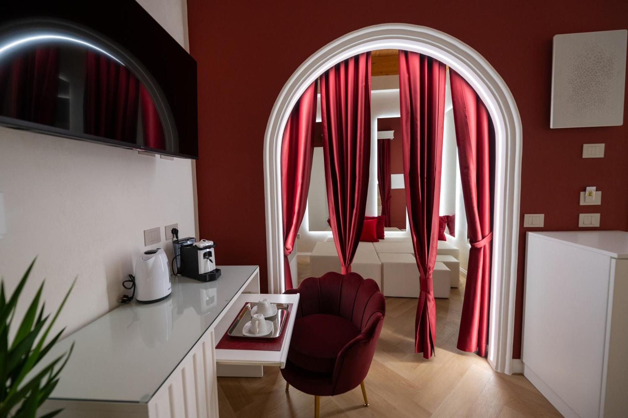 La Divina - Free Parking - Bed and Breakfast Tropea Exteriör bild