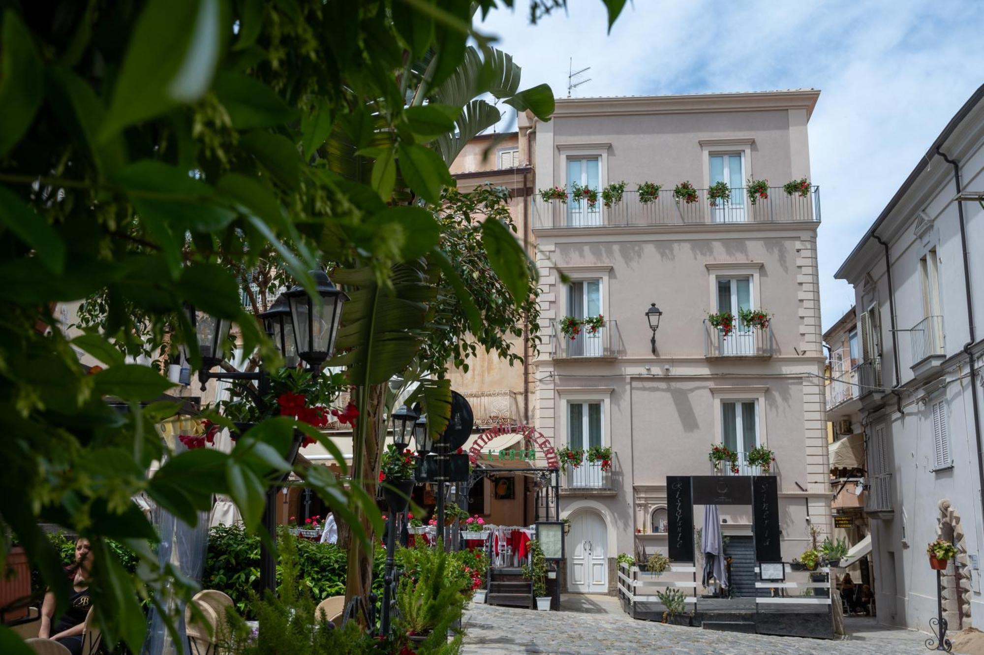 La Divina - Free Parking - Bed and Breakfast Tropea Exteriör bild